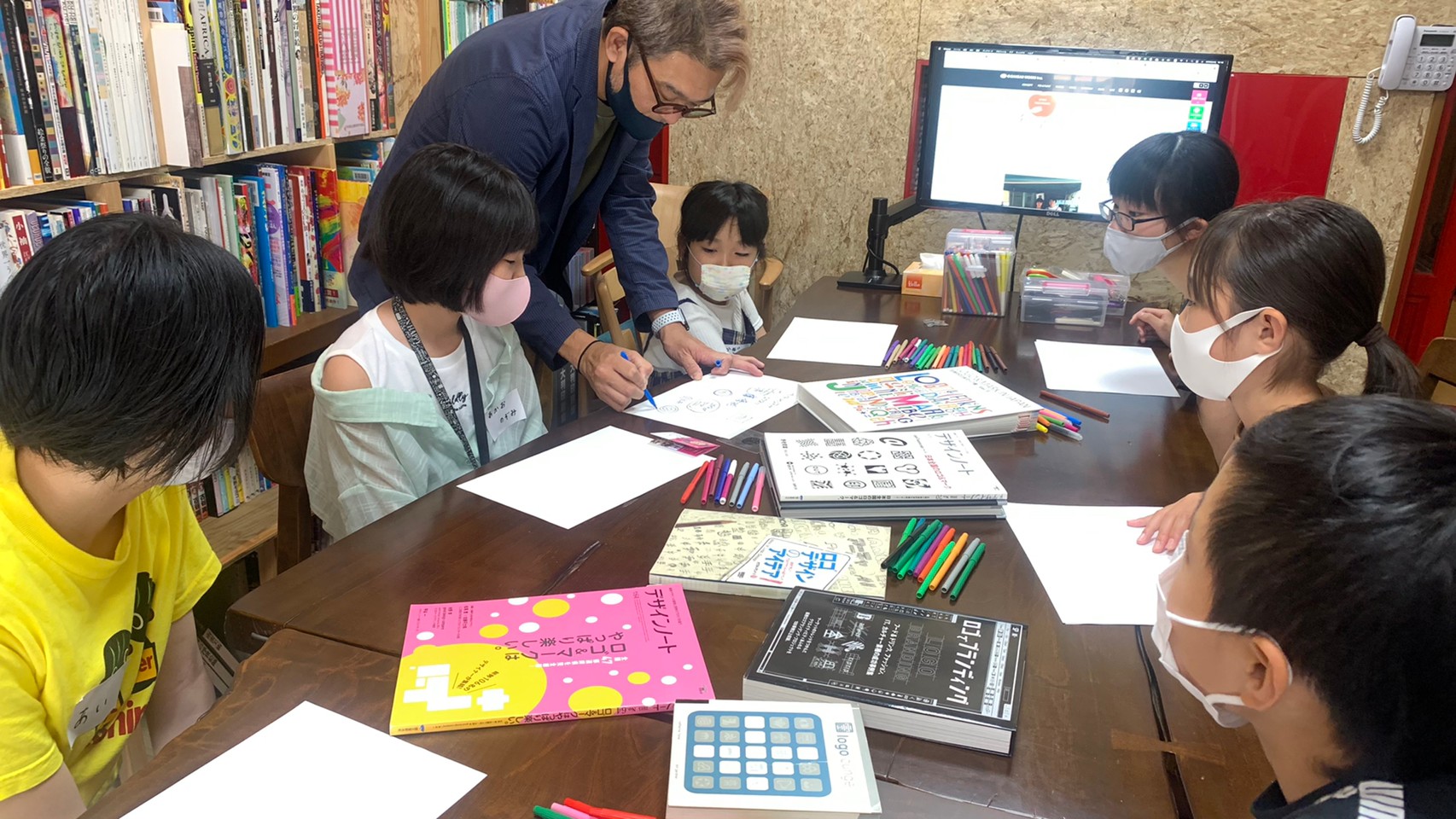 飛騨高山フューチャープロジェクトが主催する「地域お仕事発見隊」に、蒲優祐がデザイナー体験のプログラムを提供しました。
